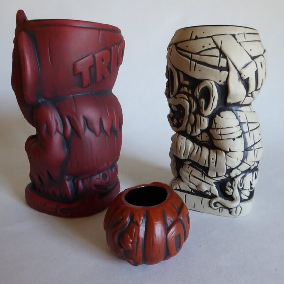 NEW 2021 TRICK OR TREAT VAMPIRE MUMMY PUMPKIN CERAMIC TIKI MUG SET + BONUS PIN - Picture 8 of 14